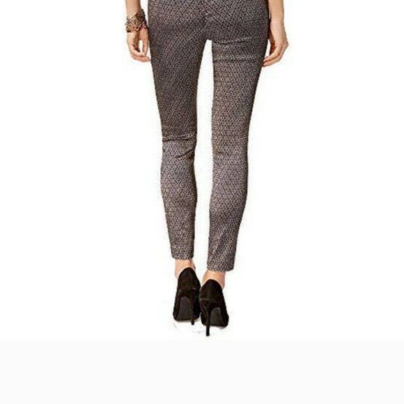 ALFANI LADIES SKINNY LEG TUMMYCONTROL PANTS, SILVER BLACK CAMELOT JACQUARD NWT - Picture 5 of 10